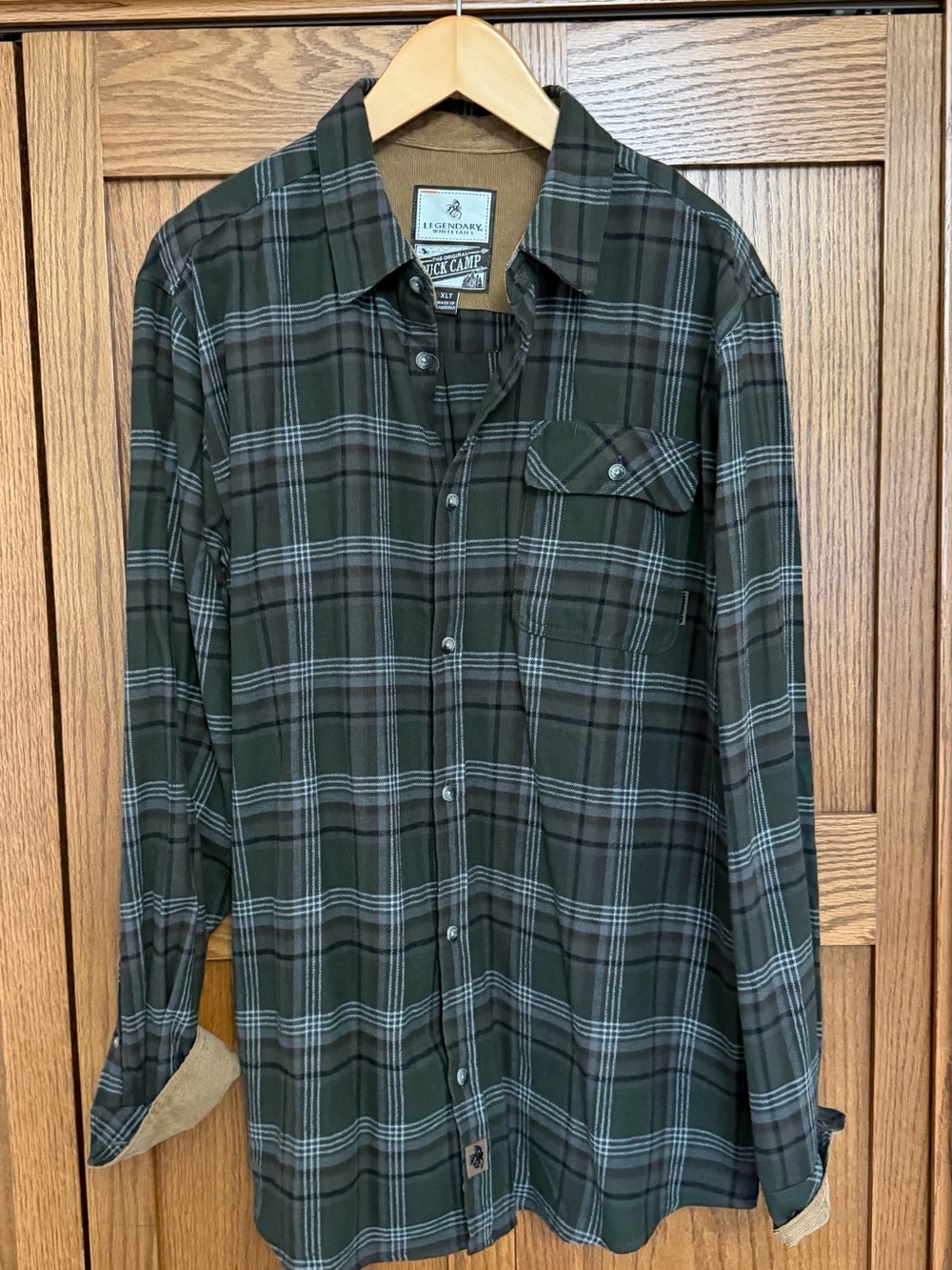 Legendary Whitetails Dark Green Plaid Flannel Button-Down Shirt